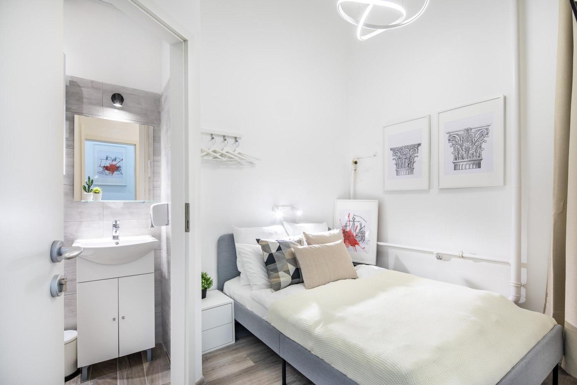 Very Central - Small Studio For Solo Traveller Budapest Luaran gambar