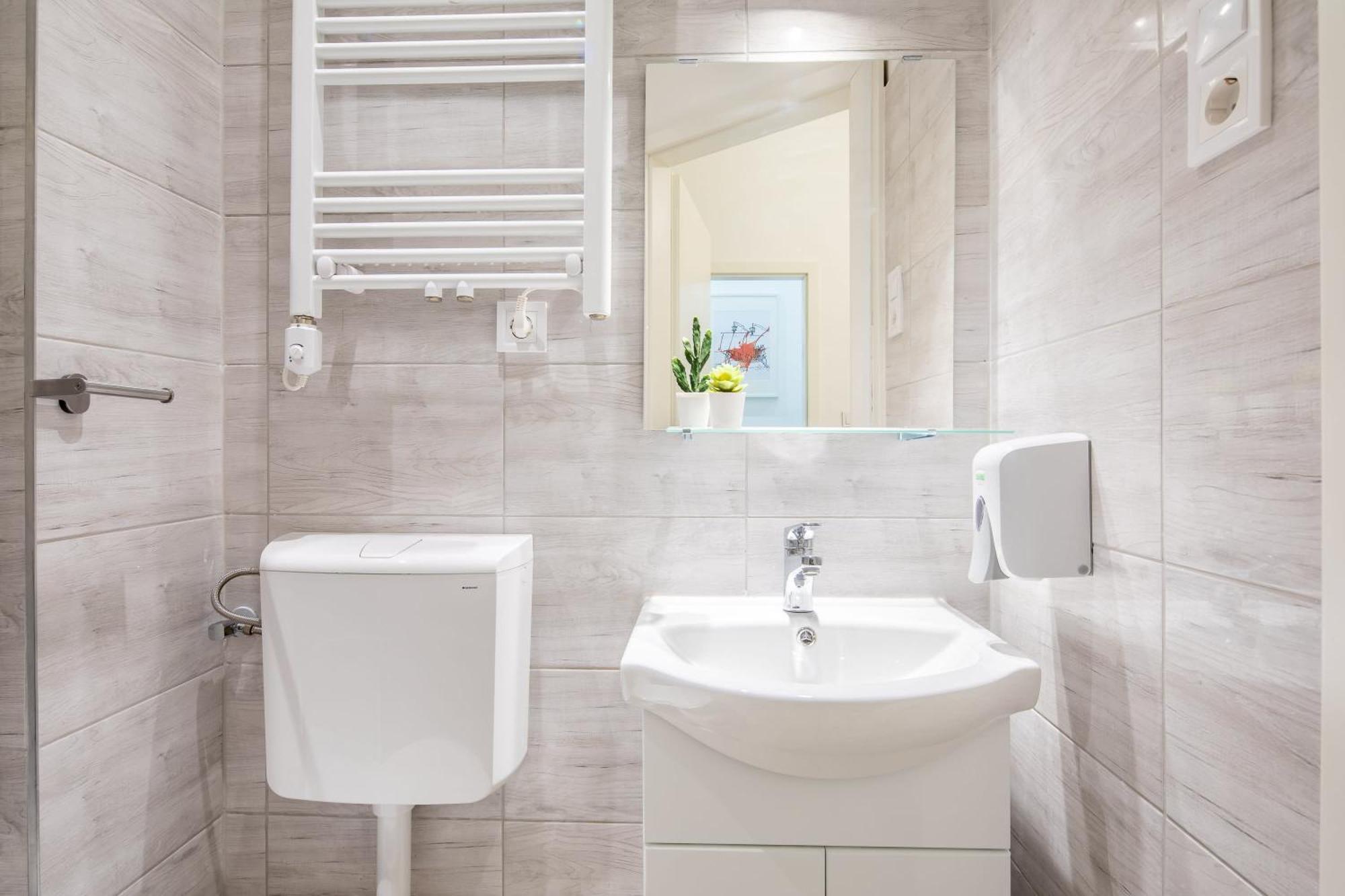 Very Central - Small Studio For Solo Traveller Budapest Luaran gambar